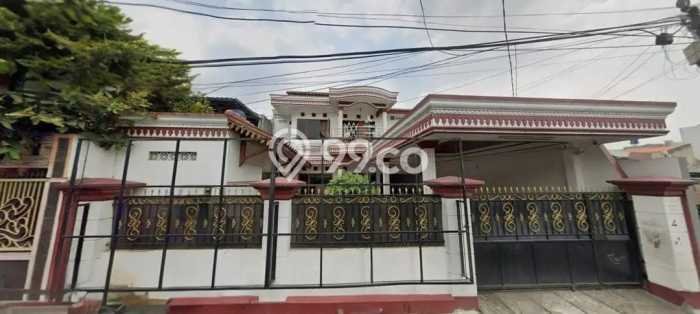 Siap Huni Hunian Elit 6 Kamar di Kebon Jeruk Dekat ke Mana Saja Siap Huni Hunian Elit 6 Kamar di Kebon Jeruk Dekat ke Mana Saja
