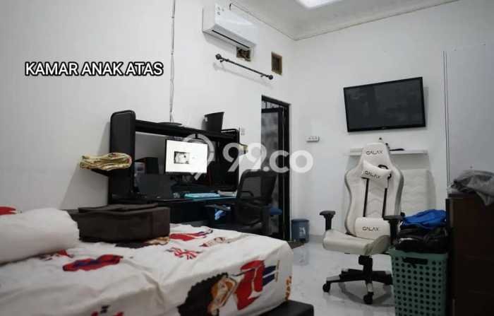 Siap Huni Hunian Elit 6 Kamar di Kebon Jeruk Dekat ke Mana Saja Siap Huni Hunian Elit 6 Kamar di Kebon Jeruk Dekat ke Mana Saja