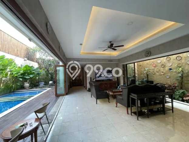 Jual Rumah Luas Elegan Dengan View Cantik di Kemang, Jakarta Selatan Jual Rumah Luas Elegan Dengan View Cantik di Kemang, Jakarta Selatan