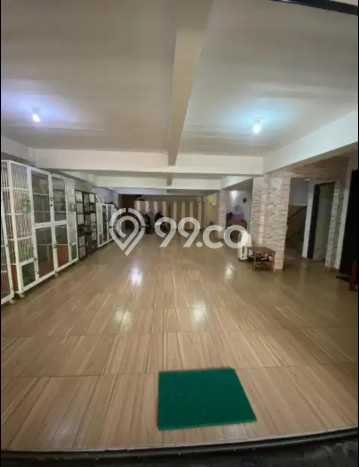 Ready to Use! Luxury House LT 188m2 Desain Modern di Pondok Indah Ready to Use! Luxury House LT 188m2 Desain Modern di Pondok Indah