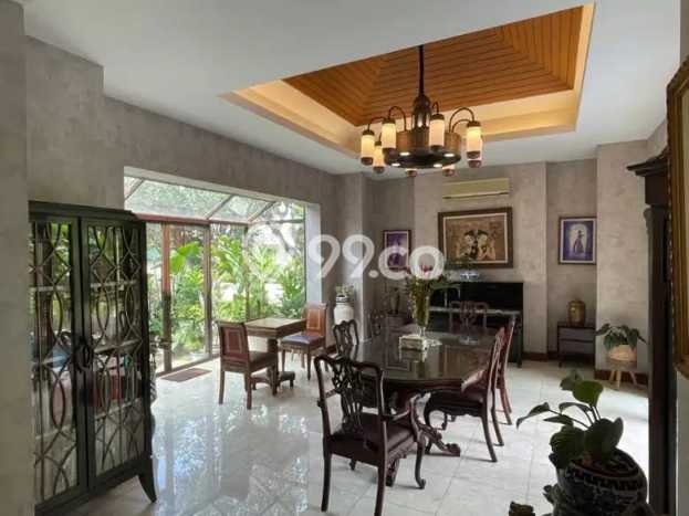 Jual Rumah Luas Elegan Dengan View Cantik di Kemang, Jakarta Selatan Jual Rumah Luas Elegan Dengan View Cantik di Kemang, Jakarta Selatan