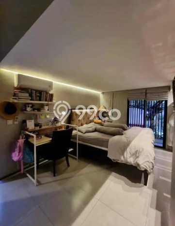 Siap Huni Rumah Mewah 4 Kamar di Kebayoran Baru Dekat ke Mana Pun Siap Huni Rumah Mewah 4 Kamar di Kebayoran Baru Dekat ke Mana Pun