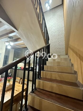 Rumah Luas Asri 4 KT Siap Pakai di Joglo Jakarta Barat Rumah Luas Asri 4 KT Siap Pakai di Joglo Jakarta Barat