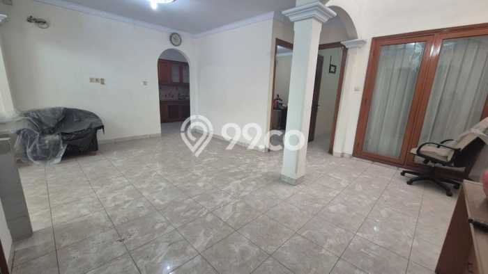 Rumah Cantik Siap Huni Di Kelapa Gading Luas 162m2 Lokasi Strategis Rumah Cantik Siap Huni Di Kelapa Gading Luas 162m2 Lokasi Strategis