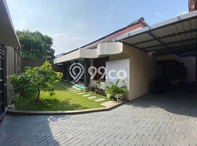 Dijual Rumah 5 Kamar Lokasi Ideal Nyaman dan Strategis di Pasar Kliwon Dijual Rumah 5 Kamar Lokasi Ideal Nyaman dan Strategis di Pasar Kliwon