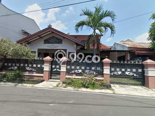 Disewakan Rumah Konsep Modern di Manahan Solo dengan 3 KT Disewakan Rumah Konsep Modern di Manahan Solo dengan 3 KT