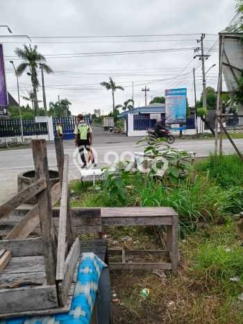 Tanah Dijual Lokasi Gondangrejo, Karanganyar dengan Luas Tanah 413m2 dan Status - Tanah Dijual Lokasi Gondangrejo, Karanganyar dengan Luas Tanah 413m2 dan Status -