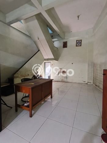 Unit Ruko Disewa Lokasi Banjarsari, Solo Spesifikasi Luas Bangunan 133m2 Unit Ruko Disewa Lokasi Banjarsari, Solo Spesifikasi Luas Bangunan 133m2