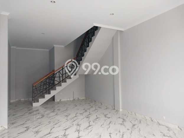 Ruko untuk disewa di Jebres punya LT 64m2 & LB 125m2 harga sewa kompetitif Ruko untuk disewa di Jebres punya LT 64m2 & LB 125m2 harga sewa kompetitif