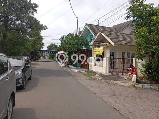 For Sale Rumah 3 Kamar Lokasi Strategis Bagus dan Strategis di Solo Baru For Sale Rumah 3 Kamar Lokasi Strategis Bagus dan Strategis di Solo Baru