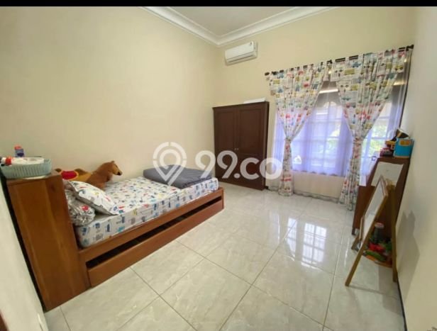Dijual Rumah 5 Kamar Lokasi Ideal Nyaman dan Strategis di Pasar Kliwon Dijual Rumah 5 Kamar Lokasi Ideal Nyaman dan Strategis di Pasar Kliwon