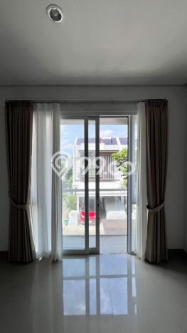 Rumah Modern Cantik 3 KT Bisa Langsung Pindah di Kartasura Rumah Modern Cantik 3 KT Bisa Langsung Pindah di Kartasura