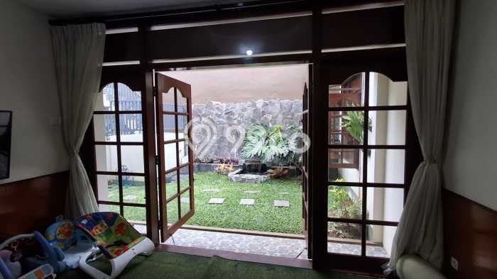 Dijual Rumah 5 Kamar Lokasi Ideal Nyaman dan Strategis di Pasar Kliwon Dijual Rumah 5 Kamar Lokasi Ideal Nyaman dan Strategis di Pasar Kliwon