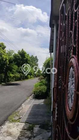 Rumah Modern Minimalis 4 KT Bisa Langsung Pindah di Laweyan Rumah Modern Minimalis 4 KT Bisa Langsung Pindah di Laweyan