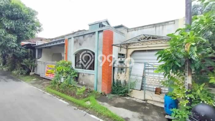 Jual Rumah Minimalis Bagus Punya 2 KT di Colomadu Solo - Jual Rumah Minimalis Bagus Punya 2 KT di Colomadu Solo -