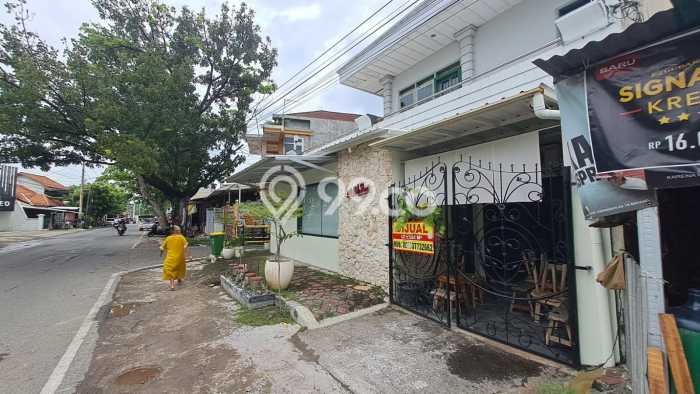 Hunian Eksklusif Siap Huni LT 261m2 di Manahan, Solo Hunian Eksklusif Siap Huni LT 261m2 di Manahan, Solo