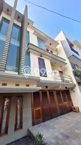 Hunian Eksklusif Siap Huni LT 120m2 di Kelapa Gading, Jakarta Utara Hunian Eksklusif Siap Huni LT 120m2 di Kelapa Gading, Jakarta Utara