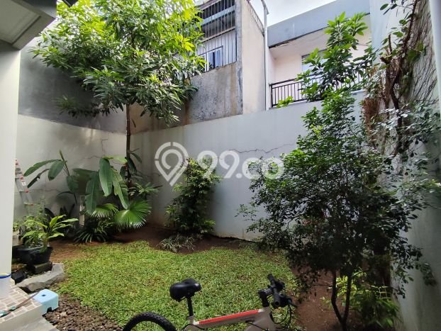 Rumah Luas Asri 3 KT Siap Pakai di Metland Menteng Jakarta Timur Rumah Luas Asri 3 KT Siap Pakai di Metland Menteng Jakarta Timur