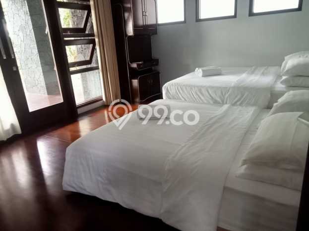 Vila Premium Kawasan , Luas 1267m2m², Akses Bandung, Bandung Vila Premium Kawasan , Luas 1267m2m², Akses Bandung, Bandung