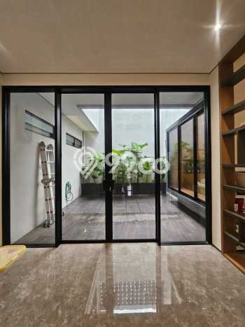 Jual Rumah Luas Megah Dengan View Cantik di Alam Sutera, Tangerang Jual Rumah Luas Megah Dengan View Cantik di Alam Sutera, Tangerang
