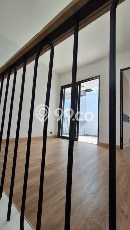 Hunian Elit LB 140m2 Siap Pakai Desain Elegan di Bintaro, Tangerang Selatan Hunian Elit LB 140m2 Siap Pakai Desain Elegan di Bintaro, Tangerang Selatan