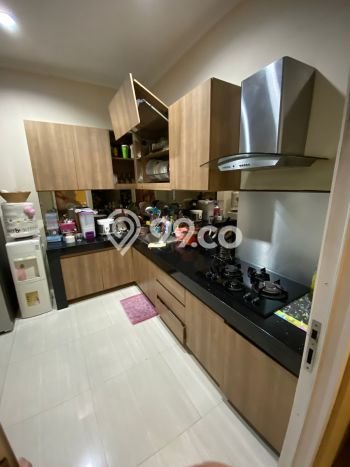 Rumah Elit Modern Tanpa Renovasi di Gading Serpong Tangerang Rumah Elit Modern Tanpa Renovasi di Gading Serpong Tangerang