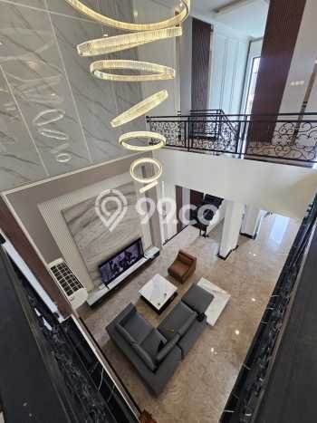For Sale! Luxury House LT 300m2 Desain Modern di Sektor 1A-Gading Serpong For Sale! Luxury House LT 300m2 Desain Modern di Sektor 1A-Gading Serpong