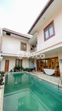 Rumah Elit LB 1200m2 Siap Huni Desain Elegan di Sektor 1 - Bintaro, Jakarta Selatan Rumah Elit LB 1200m2 Siap Huni Desain Elegan di Sektor 1 - Bintaro, Jakarta Selatan