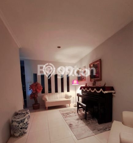 For Sale Hunian Rumah Terawat 3 Kamar di Kemanggisan, Jakarta Barat For Sale Hunian Rumah Terawat 3 Kamar di Kemanggisan, Jakarta Barat
