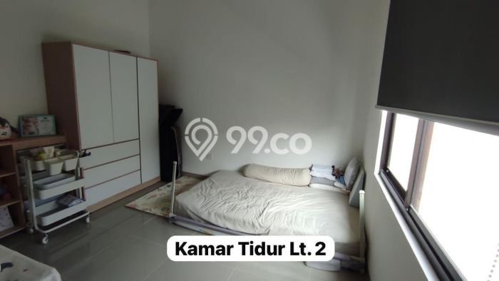Siap Huni Rumah Mewah 4 Kamar di Kelapa Gading Dekat ke Mana Pun Siap Huni Rumah Mewah 4 Kamar di Kelapa Gading Dekat ke Mana Pun