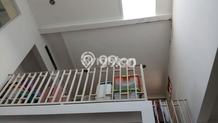 Hunian Elit LB 130m2 Siap Pakai Desain Elegan di Jati Asih, Bekasi Hunian Elit LB 130m2 Siap Pakai Desain Elegan di Jati Asih, Bekasi
