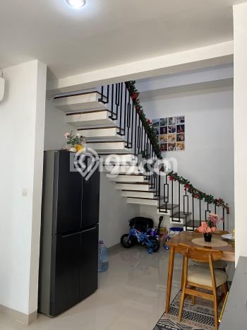 Rumah Modern Cantik 3 KT Bisa Langsung Pindah di Karawaci Rumah Modern Cantik 3 KT Bisa Langsung Pindah di Karawaci