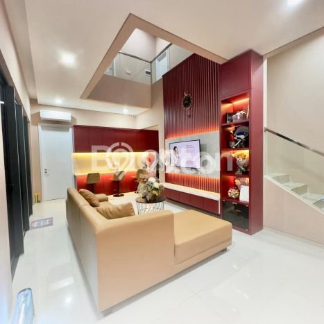 Rumah Mewah LB 144m2 Siap Huni Desain Elegan di Bintaro, Tangerang Selatan Rumah Mewah LB 144m2 Siap Huni Desain Elegan di Bintaro, Tangerang Selatan