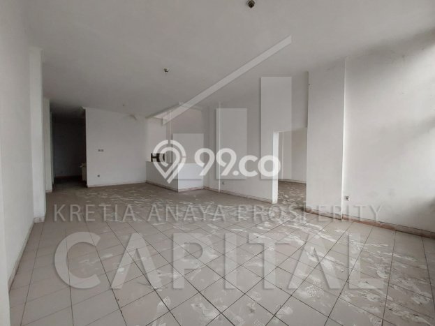 Ruko Disewa di Bandung dengan LB 650m2 Area Komersial Ramai Ruko Disewa di Bandung dengan LB 650m2 Area Komersial Ramai