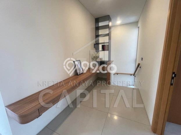 Rumah Elit Modern Tanpa Renovasi di Kota Baru Parahyangan Bandung Rumah Elit Modern Tanpa Renovasi di Kota Baru Parahyangan Bandung
