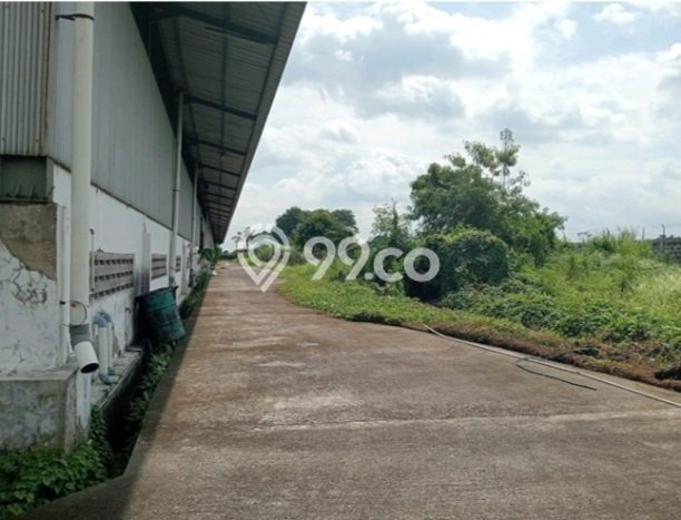 Unit Gudang Dijual di Karawang LT 27705m2 & LB 12573m2 Unit Gudang Dijual di Karawang LT 27705m2 & LB 12573m2