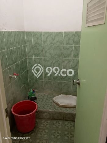 Unit Kost Dijual di Tembalang dengan 6 Kamar Tidur & Luas Bangunan 100m2 Unit Kost Dijual di Tembalang dengan 6 Kamar Tidur & Luas Bangunan 100m2