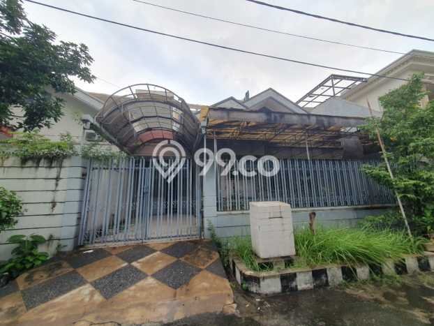 Jual Rumah Bagus Siap Huni LB 180m2 di Gubeng, Surabaya Jual Rumah Bagus Siap Huni LB 180m2 di Gubeng, Surabaya