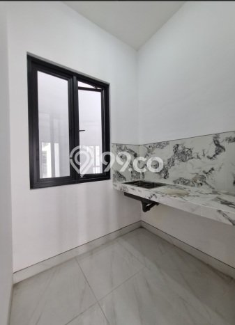 Dijual Cepat Rumah Bagus Siap Huni LB 115m2 di Tenggilis Mejoyo, Surabaya Dijual Cepat Rumah Bagus Siap Huni LB 115m2 di Tenggilis Mejoyo, Surabaya