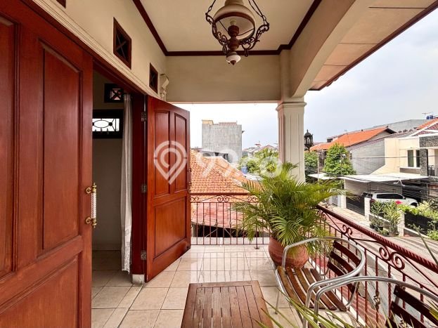 Hunian Mewah Dijual LT 198m2 di Tebet, Jakarta Selatan Hunian Mewah Dijual LT 198m2 di Tebet, Jakarta Selatan