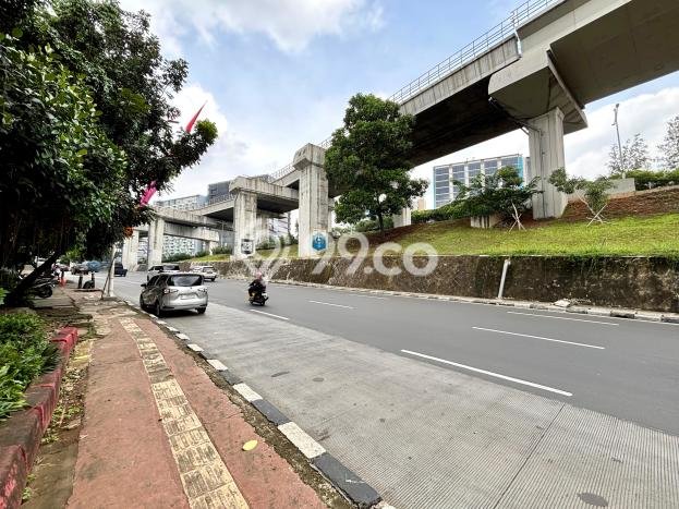 Hunian Mewah LB 200m2 Siap Huni Desain Elegan di Cawang, Jakarta Timur Hunian Mewah LB 200m2 Siap Huni Desain Elegan di Cawang, Jakarta Timur