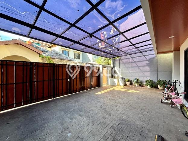 Rumah Mewah LB 270m2 Siap Pakai Desain Elegan di Gudang Peluru, Jakarta Selatan Rumah Mewah LB 270m2 Siap Pakai Desain Elegan di Gudang Peluru, Jakarta Selatan
