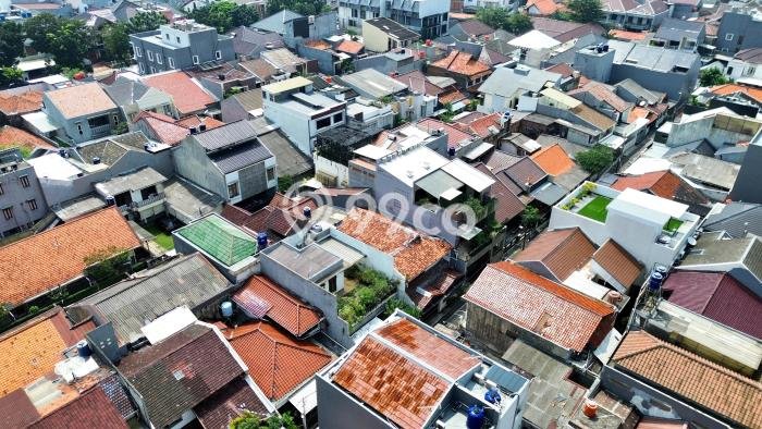 Rumah Eksklusif Siap Huni LT 135m2 di Tebet, Jakarta Selatan Rumah Eksklusif Siap Huni LT 135m2 di Tebet, Jakarta Selatan