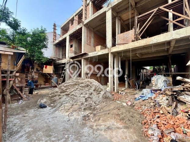 Dijual Rumah Premium dengan Fasilitas Sekitar Lengkap di Tebet, Jakarta Selatan Dijual Rumah Premium dengan Fasilitas Sekitar Lengkap di Tebet, Jakarta Selatan