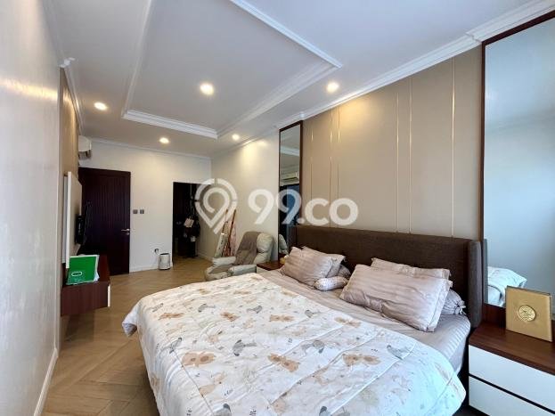Rumah Mewah LB 270m2 Siap Pakai Desain Elegan di Gudang Peluru, Jakarta Selatan Rumah Mewah LB 270m2 Siap Pakai Desain Elegan di Gudang Peluru, Jakarta Selatan