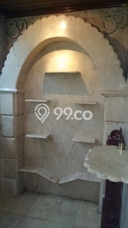 Lokasi strategis! Rumah siap pakai disewakan di Denpasar Barat LB 350m2 Lokasi strategis! Rumah siap pakai disewakan di Denpasar Barat LB 350m2