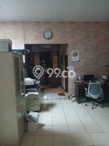 Siap Huni Rumah Mewah 6 Kamar di Duren Sawit Dekat ke Mana Pun Siap Huni Rumah Mewah 6 Kamar di Duren Sawit Dekat ke Mana Pun