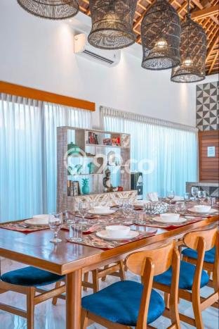 Rumah Mewah LB 300m2 Siap Pakai Desain Elegan di canggu, Badung Rumah Mewah LB 300m2 Siap Pakai Desain Elegan di canggu, Badung