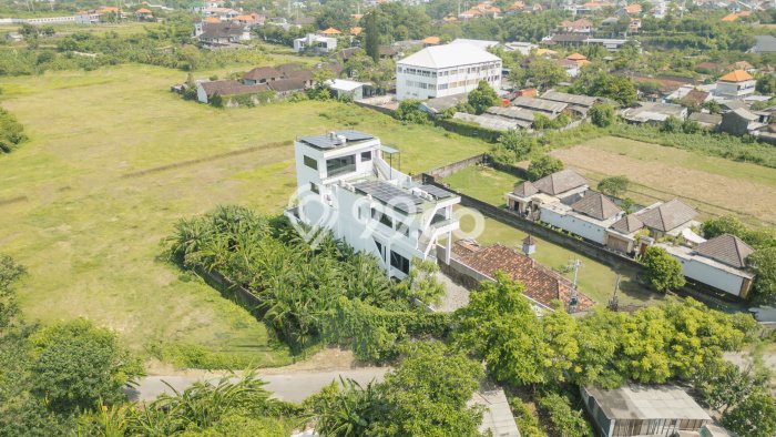 Hunian Minimalis dengan LT 484m2 & LB 1000m2 Dikontrakkan di Padanggalak Hunian Minimalis dengan LT 484m2 & LB 1000m2 Dikontrakkan di Padanggalak