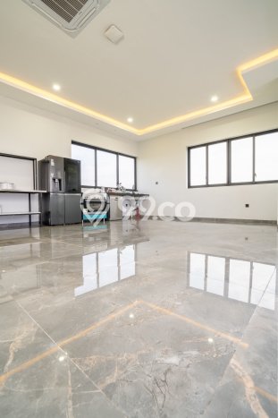 Hunian Minimalis dengan LT 484m2 & LB 1000m2 Dikontrakkan di Padanggalak Hunian Minimalis dengan LT 484m2 & LB 1000m2 Dikontrakkan di Padanggalak